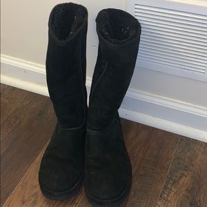 Tall black Ugg’s